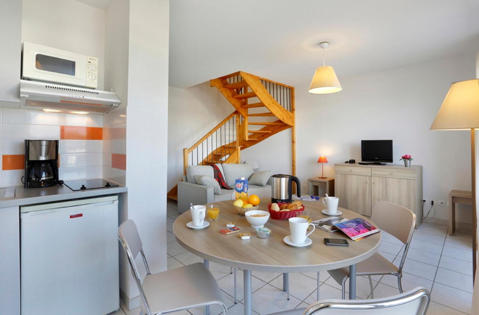 Vacancéole - Résidence Cap Camargue 3*